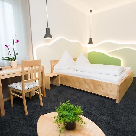 Hotel Rhoenhof Хюнфельд Экстерьер фото