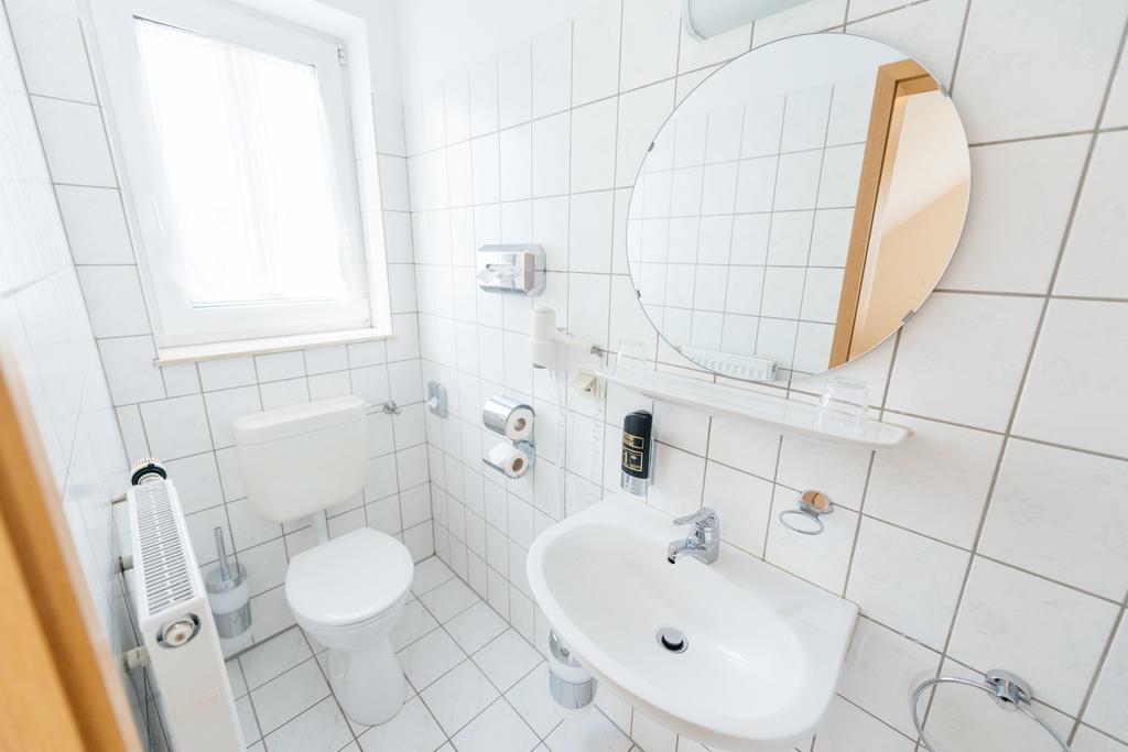 Hotel Rhoenhof Хюнфельд Экстерьер фото