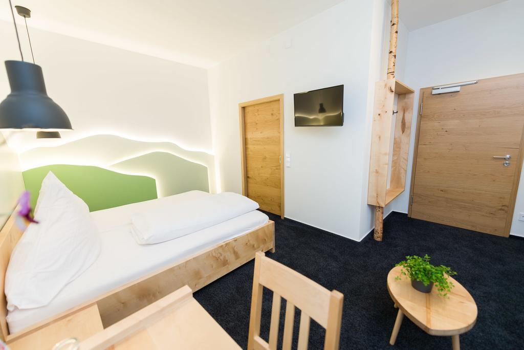 Hotel Rhoenhof Хюнфельд Экстерьер фото
