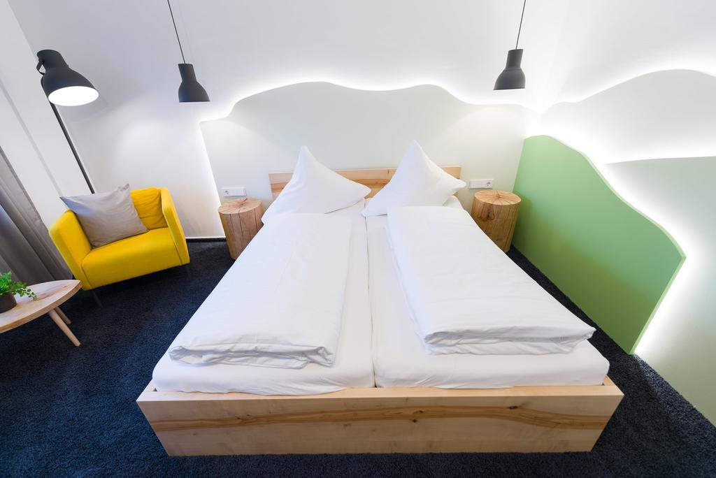 Hotel Rhoenhof Хюнфельд Экстерьер фото