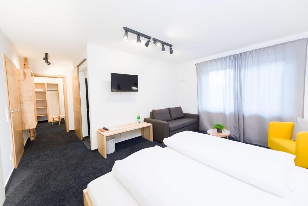 Hotel Rhoenhof Хюнфельд Экстерьер фото